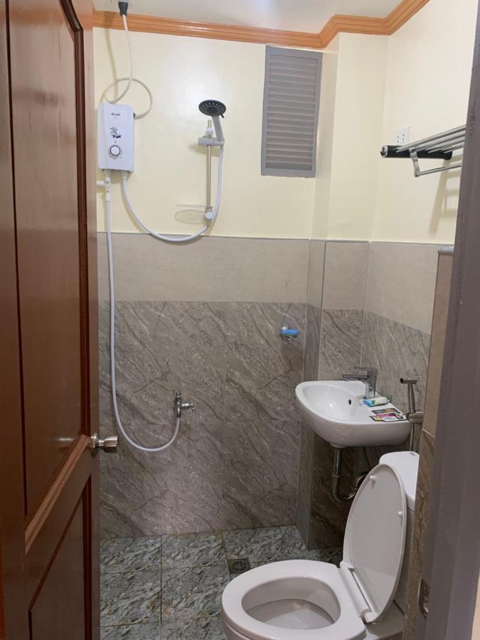 Zl Travelers Inn Batuan Zewnętrze zdjęcie