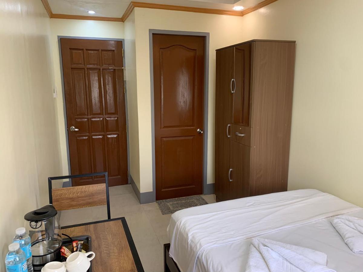 Zl Travelers Inn Batuan Zewnętrze zdjęcie