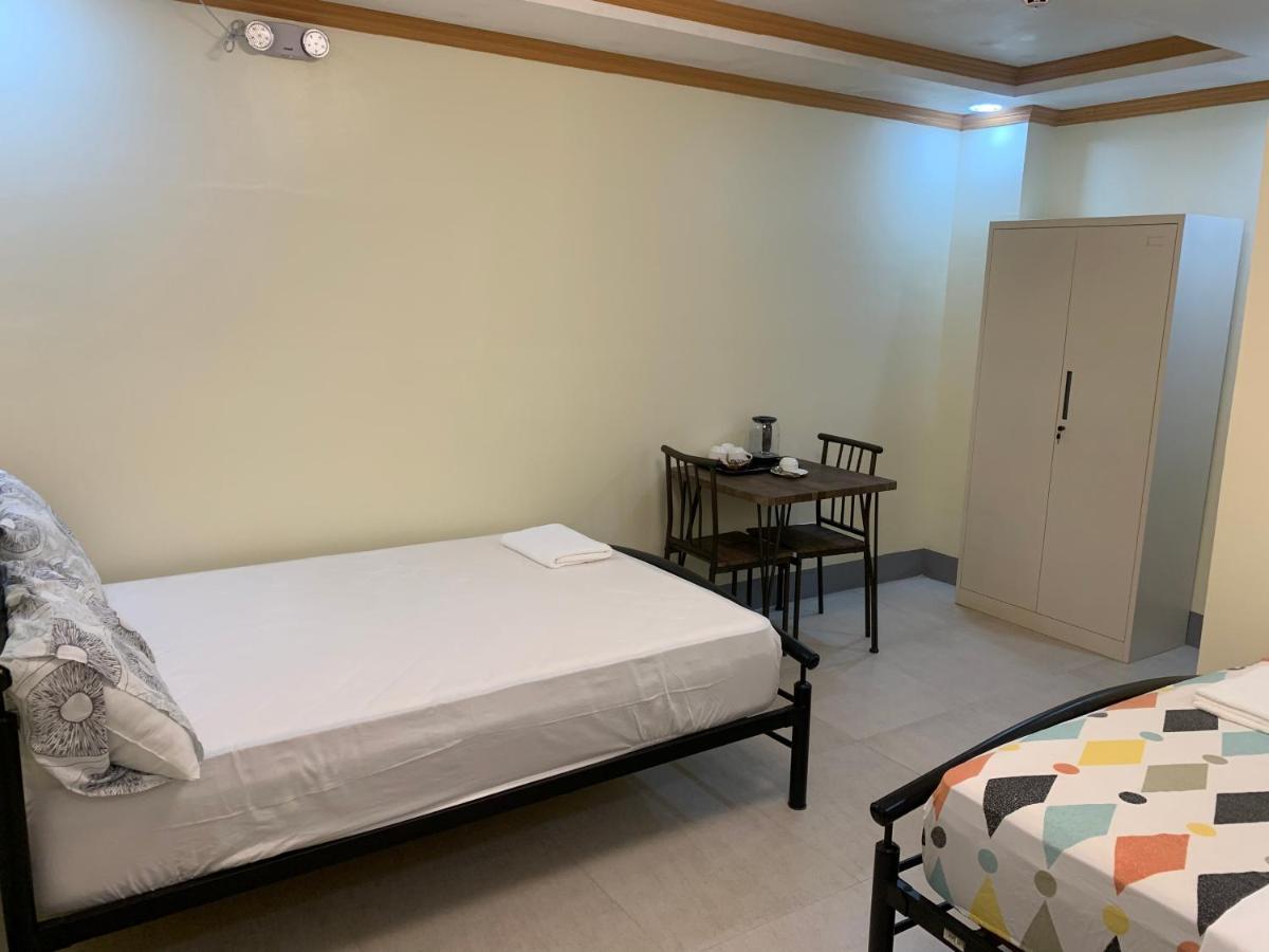 Zl Travelers Inn Batuan Zewnętrze zdjęcie