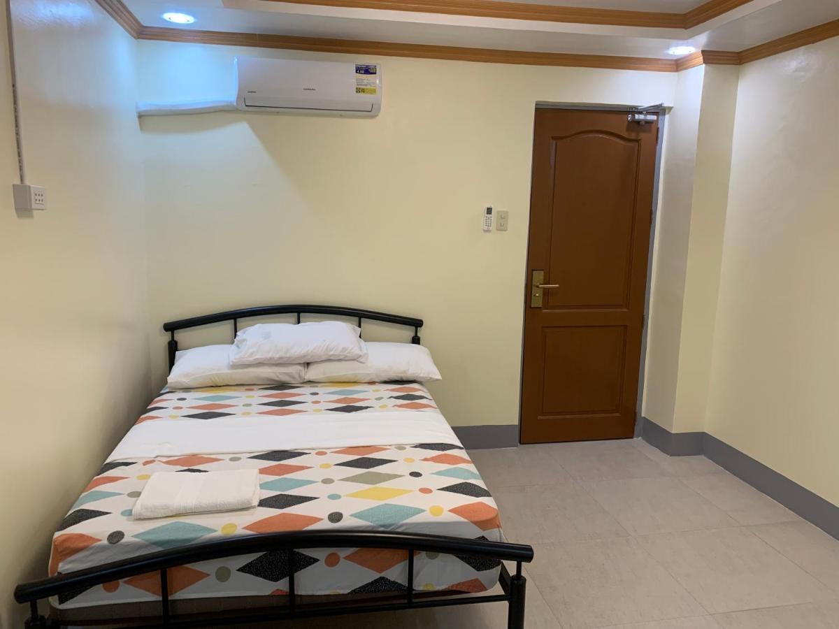Zl Travelers Inn Batuan Zewnętrze zdjęcie