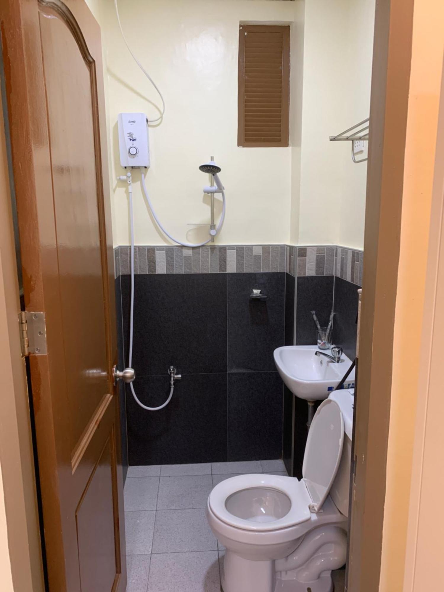 Zl Travelers Inn Batuan Zewnętrze zdjęcie