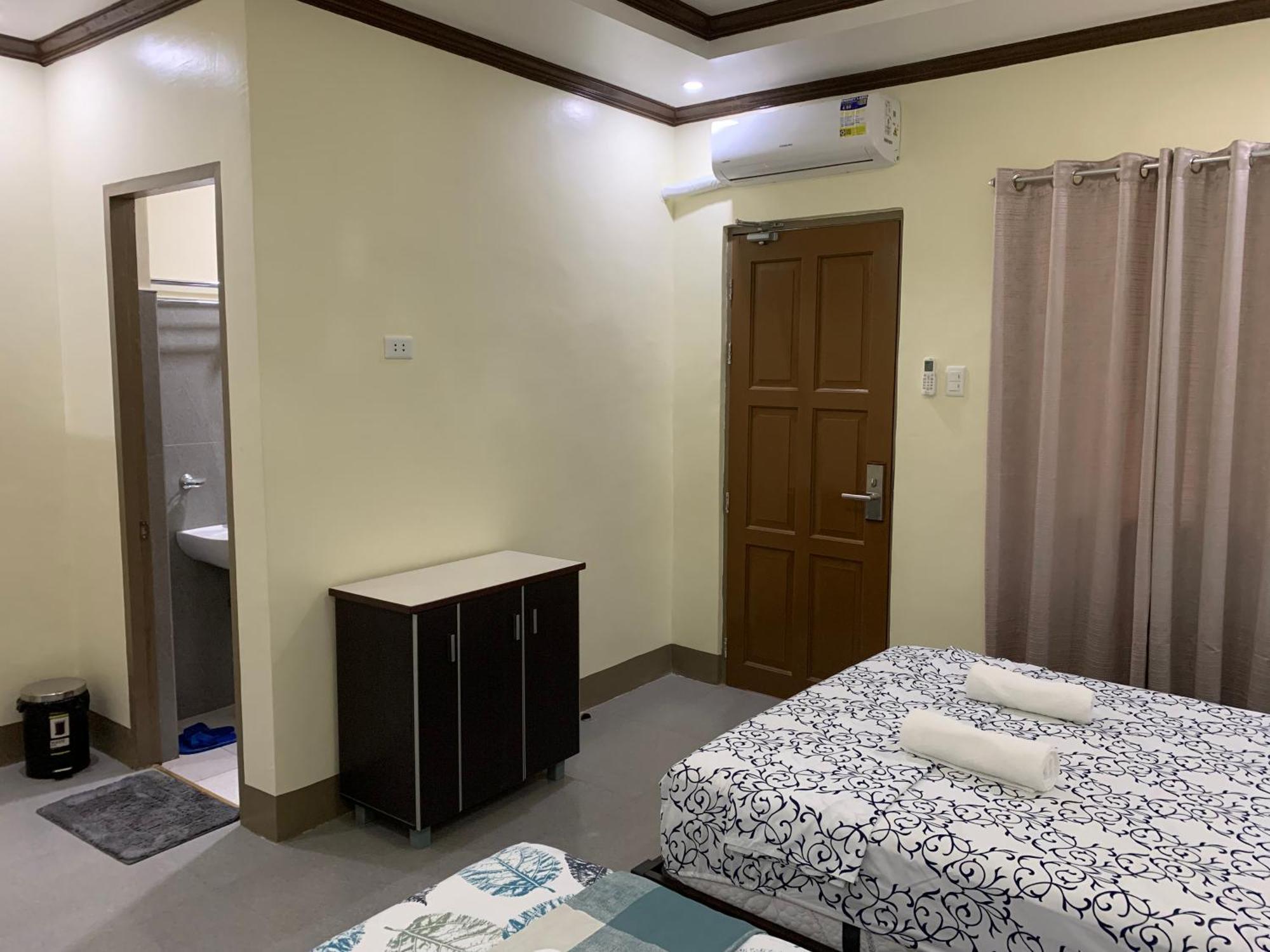 Zl Travelers Inn Batuan Zewnętrze zdjęcie