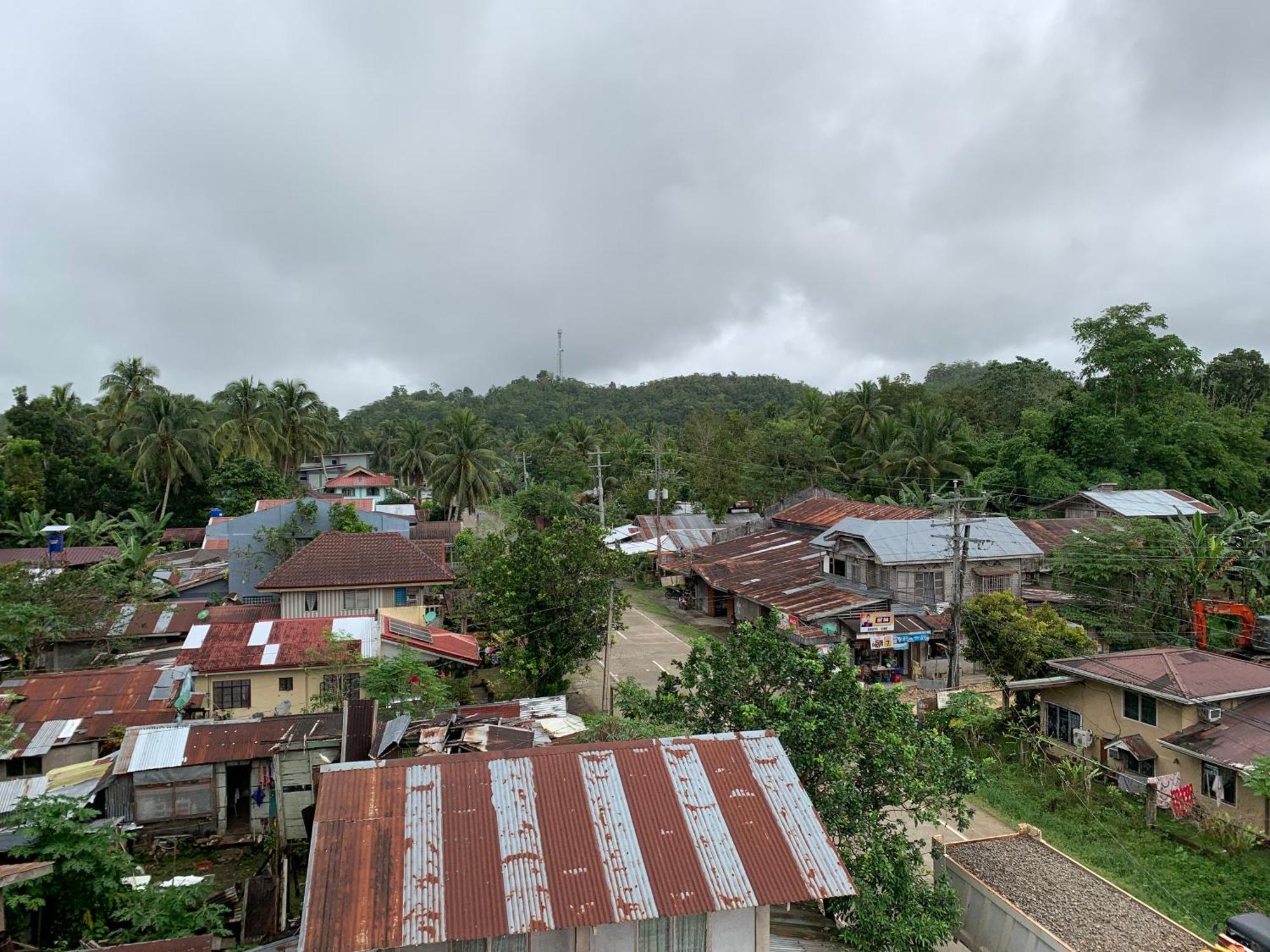 Zl Travelers Inn Batuan Zewnętrze zdjęcie